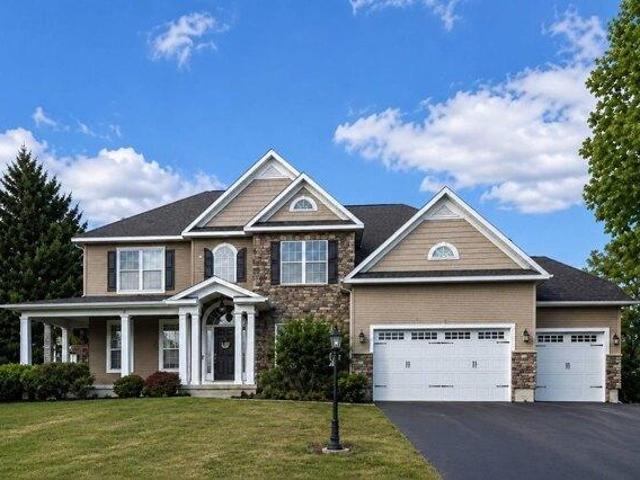 House for sale in Saratoga, New York
