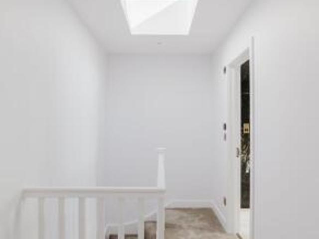 Bungalow for rent in Belvedere, Greater London