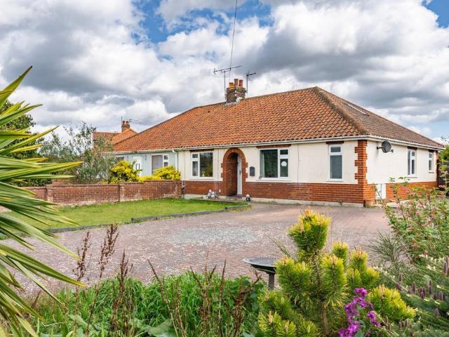 Bungalow for sale in Hellesdon, Broadland