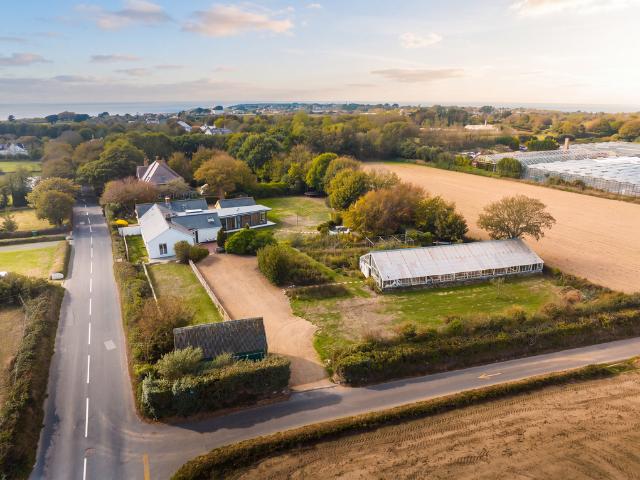 Bungalow for sale