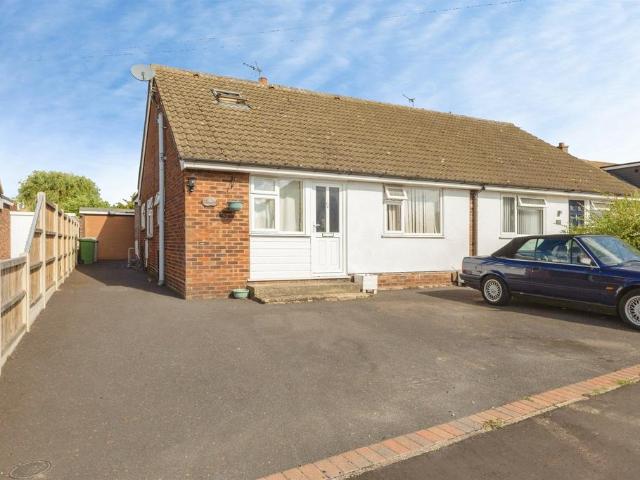 Bungalow for sale in Crostwick, Norfolk