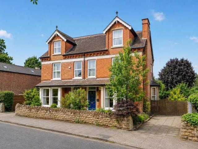 Farm for sale in Attenborough, East Midlands