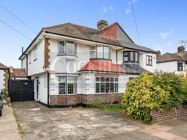 Farm for sale in Longlands, Greater London