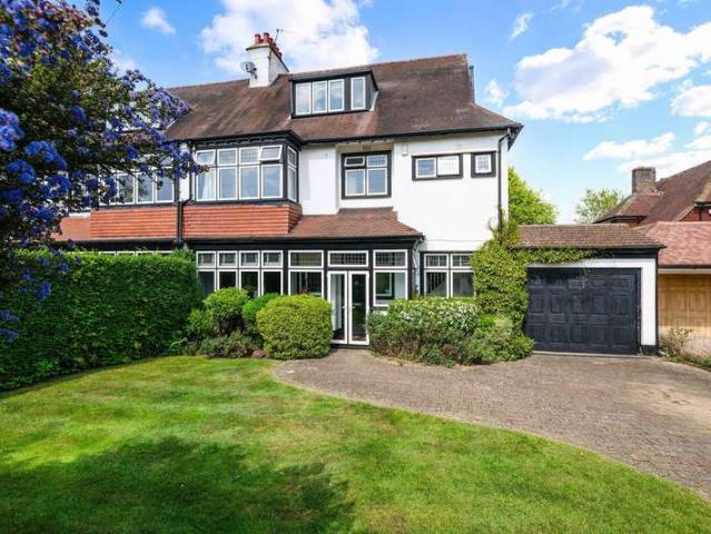 Farm for sale in London Borough of Croydon, Purley