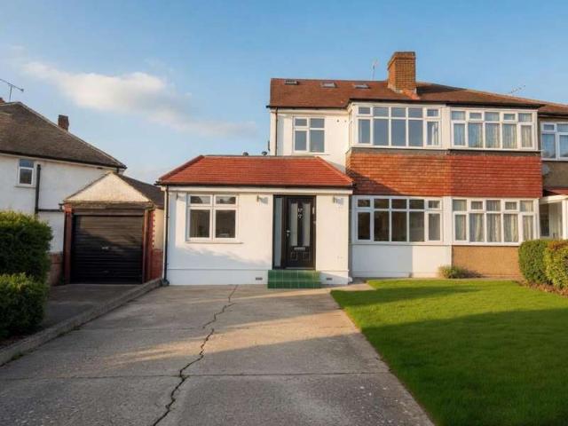 Farm for sale in Broadfields, Greater London