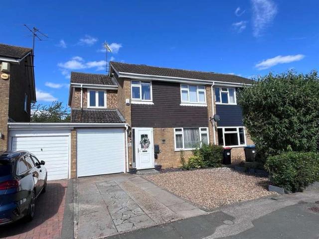 Farm for sale in Poets Estate, Newport Pagnell