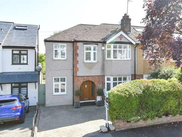 Farm for sale in Buckhurst Hill, Epping Forest