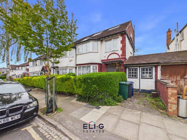 Farm for sale in London Borough of Barnet, Greater London