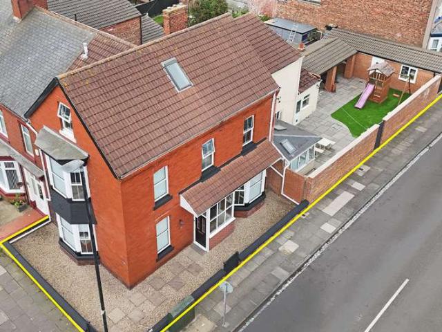 Farm for sale in Grange, Brierton