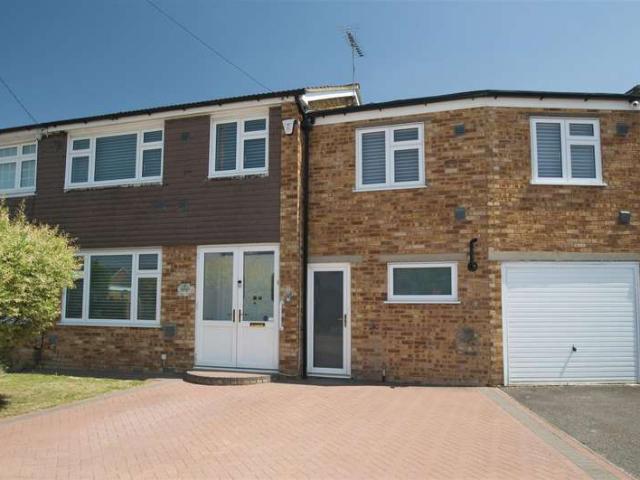Farm for sale in Colnbrook with Poyle, Slough