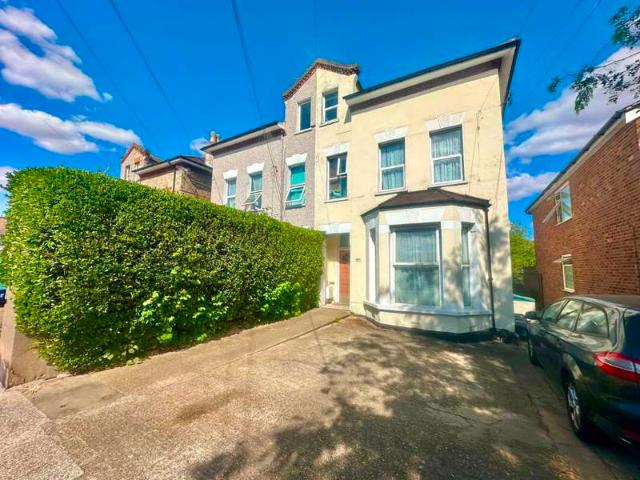 Farm for sale in Harold Wood, Greater London
