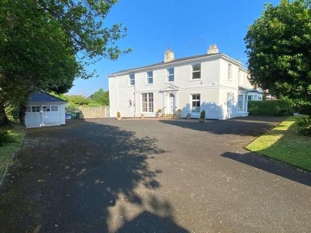 Farm for sale in Stourbridge, West Midlands