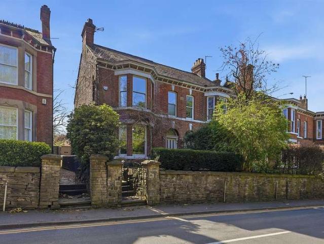 Farm for sale in Bollinbrook, Macclesfield
