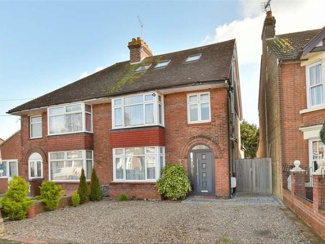 Farm for sale in Chalkwell, Oad Street