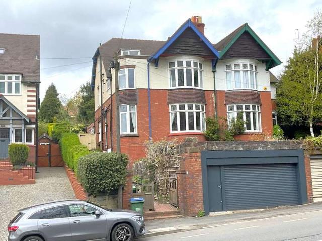 Farm for sale in Haden Hill, Fold Hill