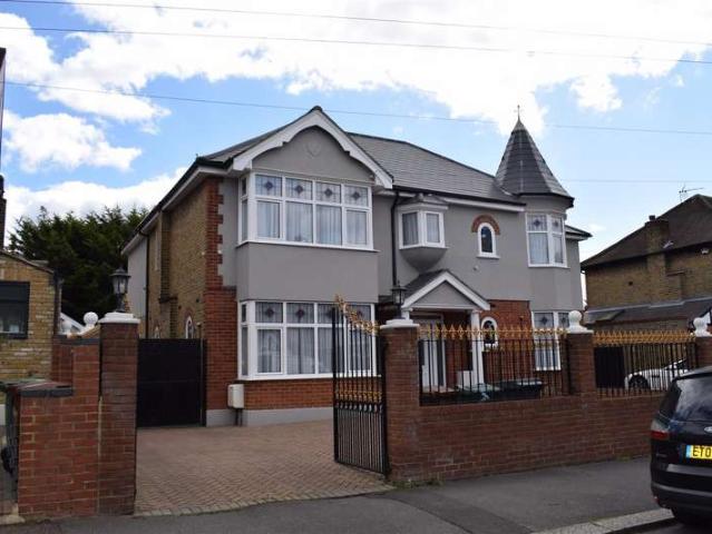 Farm for rent in Chingford, Greater London
