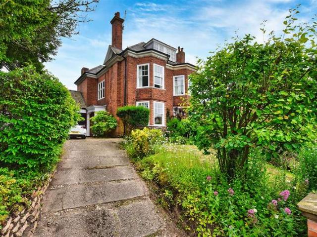 Farm for sale in Barton In Fabis, East Midlands