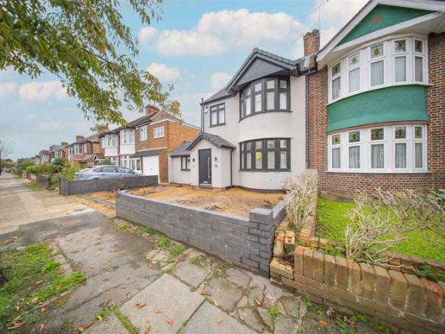 Farm for sale in London Borough of Hounslow, Spring Grove