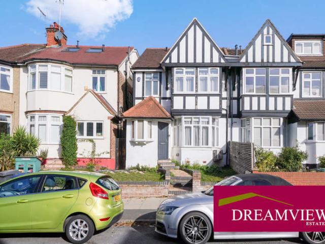 Farm for sale in London Borough of Barnet, Greater London