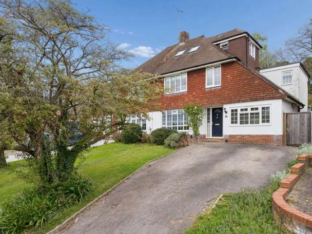 Farm for sale in Wooburn, Bourne End