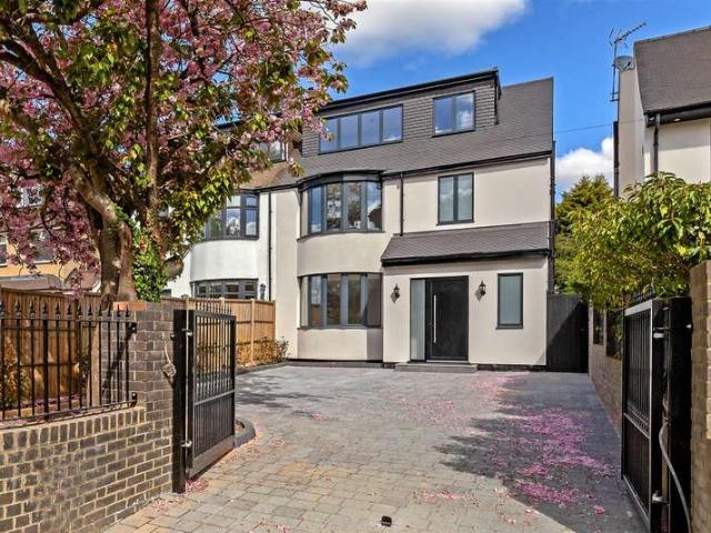 Farm for sale in St Albans, Five Acres