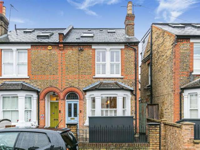 Farm for sale in Norbiton, Greater London