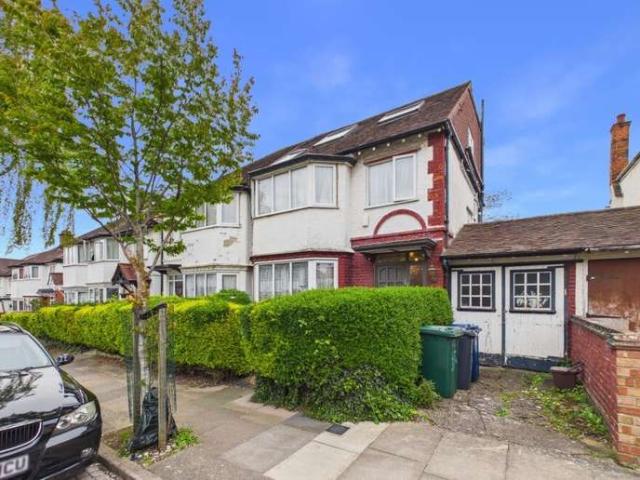 Farm for sale in Temple Fortune, Greater London