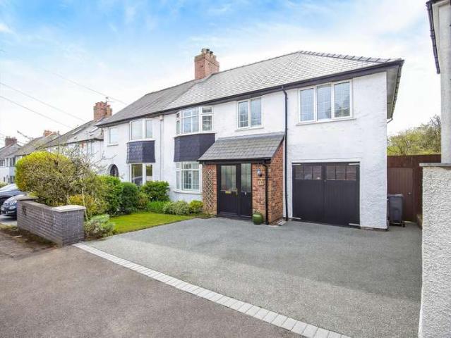 Farm for sale in Falcon Lodge, Wales