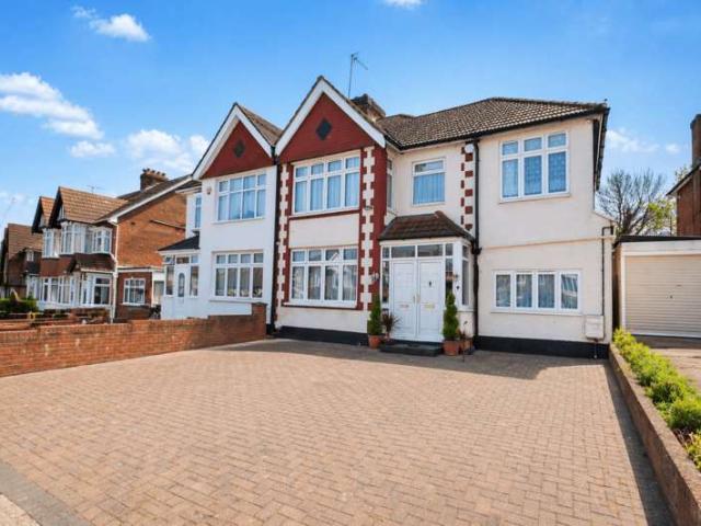 Farm for sale in London Borough of Brent, Greater London