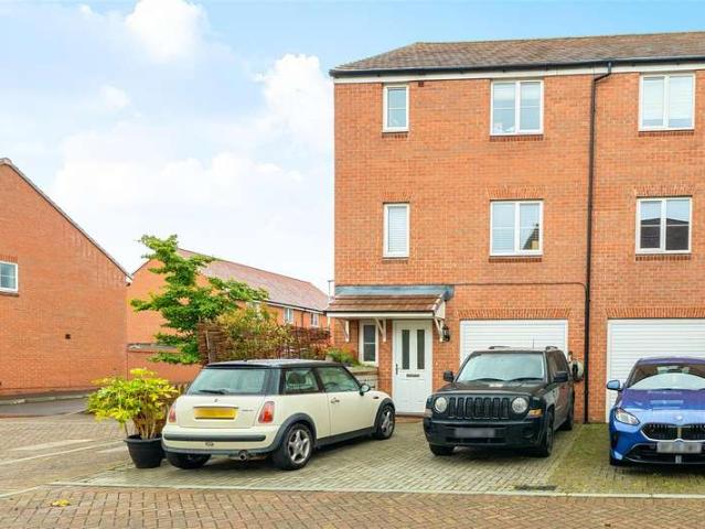 Farm for sale in Winnersh