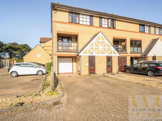 Farm for sale in Fishersgate, West Sussex
