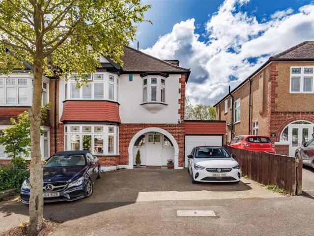 Farm for sale in London Borough of Redbridge, Greater London