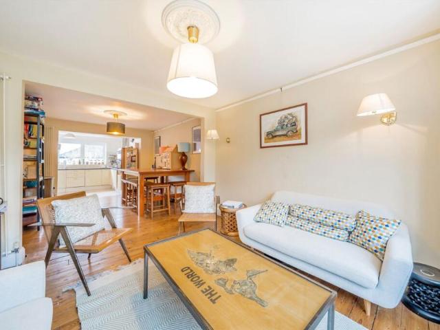 Farm for rent in Wembley, Greater London