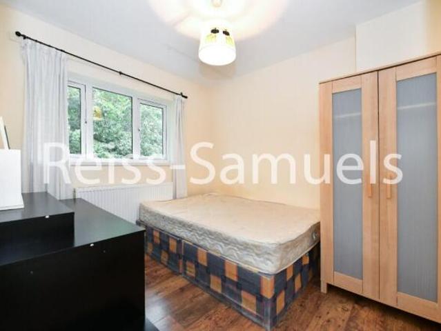Farm for rent in Isle Of Dogs, Greater London