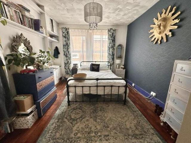 Farm for rent in Boscombe, Bournemouth
