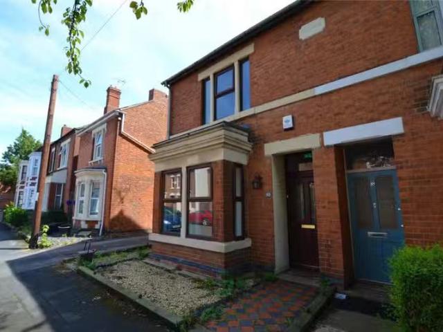 House for rent in Wotton, Gloucester