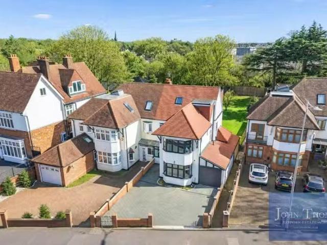 House for rent in Snaresbrook, Greater London
