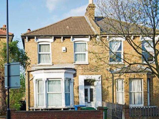 House for rent in Lyons, Greater London
