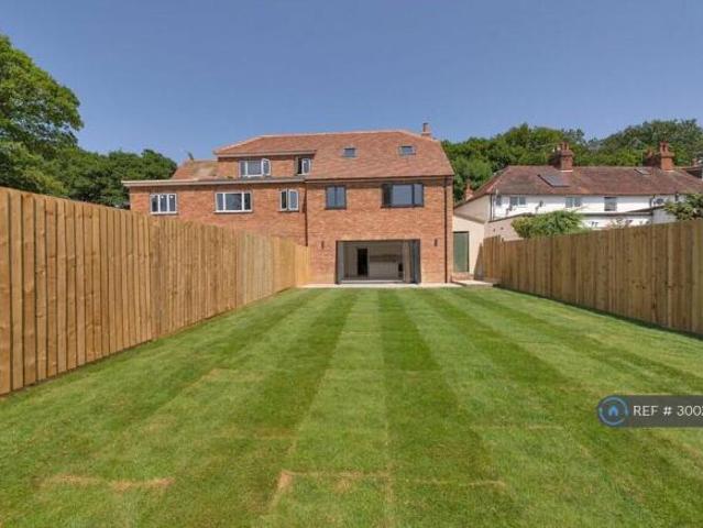 Farm for rent in Bourne Vale, Kent