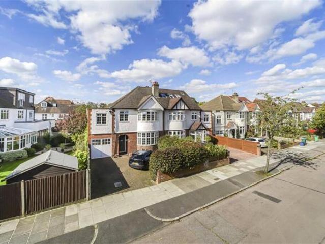 Farm for rent in Twickenham, Greater London