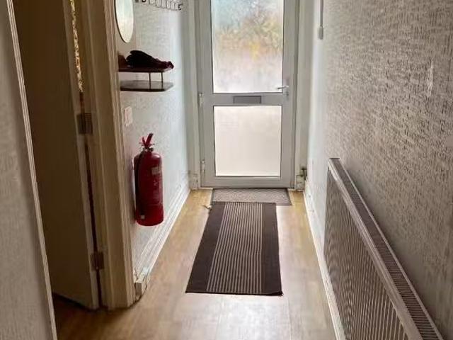 House for rent in Green Close, Warwickshire