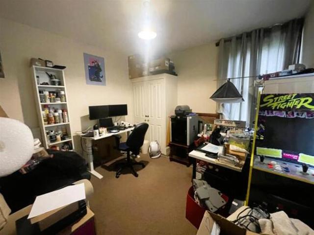 Farm for rent in Freemantle, City Of Southampton