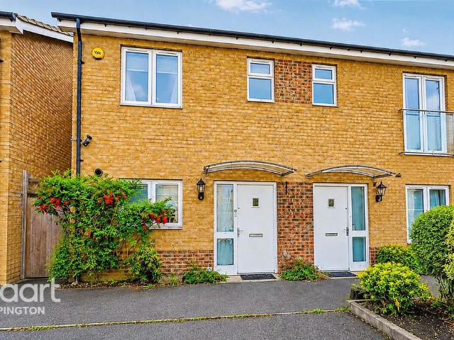 House for sale in London Borough of Bromley, Greater London