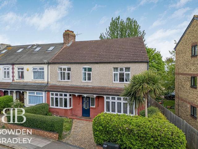 House for sale in Little Heath, Greater London