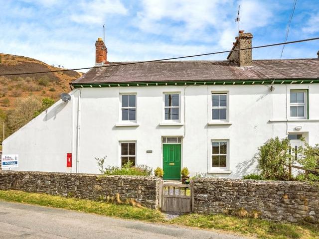 House for sale in Llanfair-ar-y-Bryn, Wales