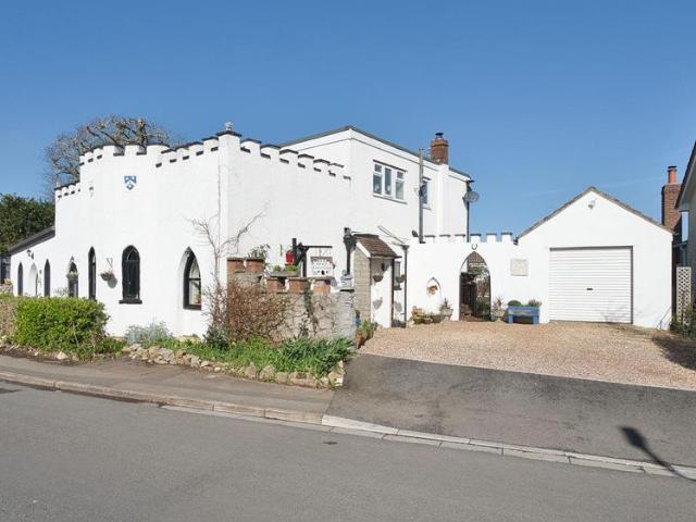 House for sale in Worlebury, Weston-super-mare