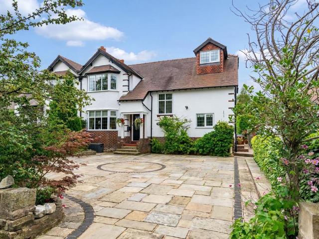 House for sale in Greater Manchester