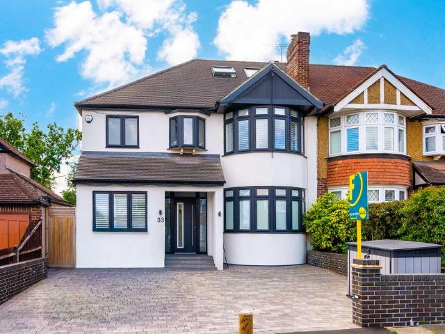 House for sale in Old Malden, Greater London