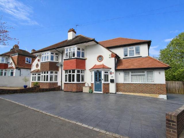 House for sale in Carshalton-on-the-Hill, Greater London
