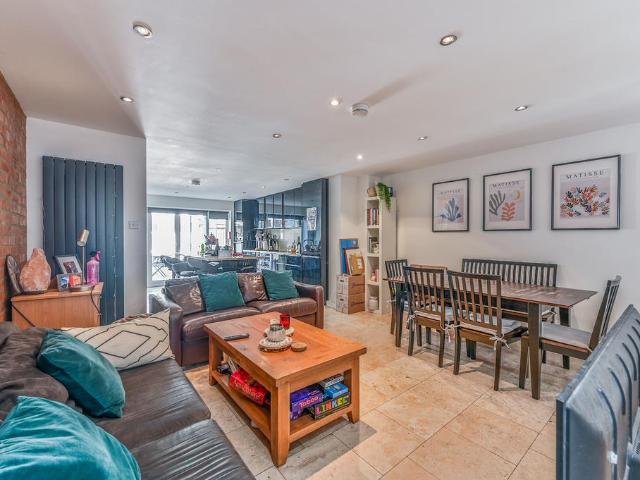 House for sale in Myatt's Fields, Greater London